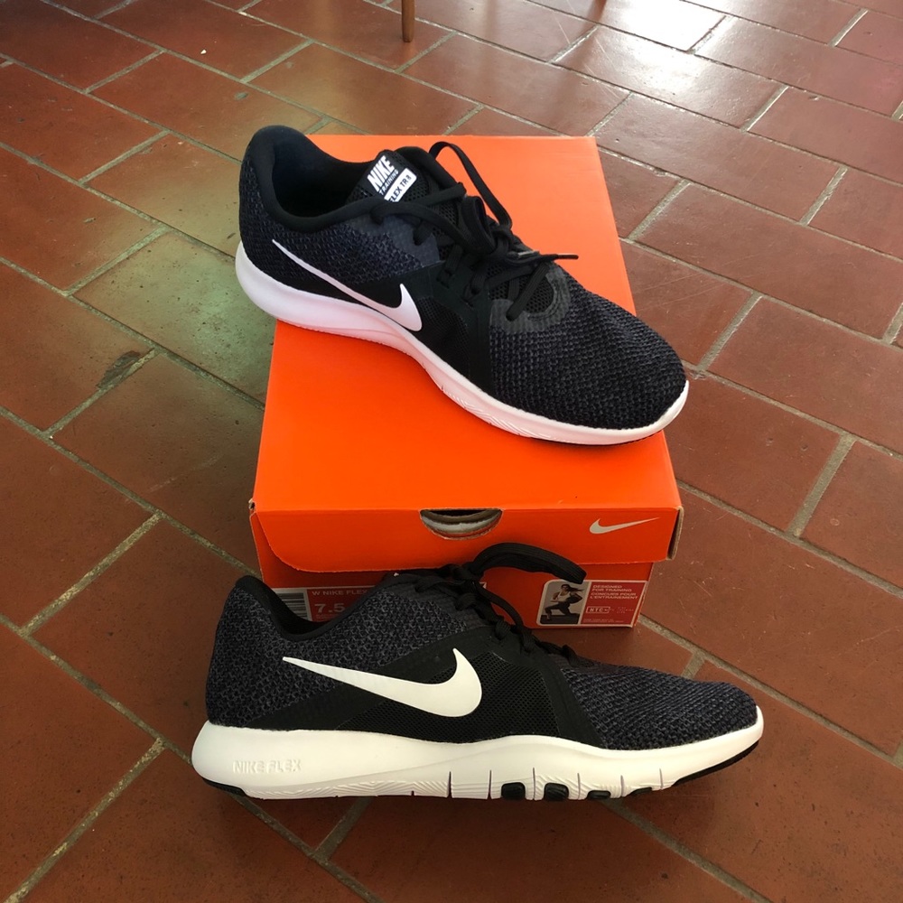 New Nike Flex Trainer 8